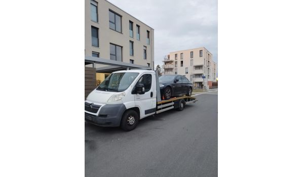 Loenene, 7346 – Pagalba sugedus automobiliui. Efektyvi vilkimo paslauga vairuotojams šalia kelių N304, N789, N788.