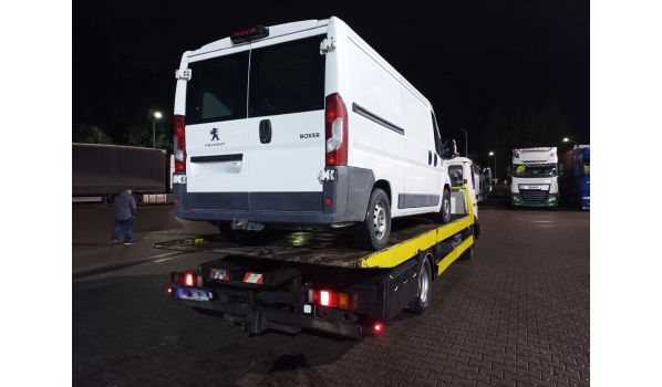 Serviciu de tractare pentru camioane în Bathmen, 7411, lângă autostrada A1. Asistență rapidă în caz de defecțiuni pe o rută importantă.