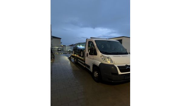 Ambyje, 6213 – Pagalba sugedus automobiliui. Efektyvi vilkimo paslauga vairuotojams šalia kelių N278, N278a, N595.