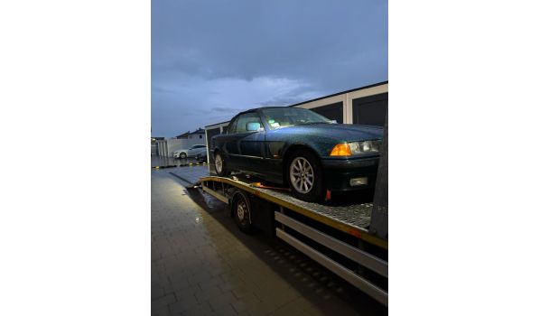 In Malden, 6541 – Car breakdown assistance. Efficient towing service for drivers near roads N325, N324, N844.