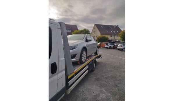 In Tegelen, 5928 – Pannenhilfe für Pkw. Effizienter Abschleppdienst für Autofahrer in der Nähe der Straßen N271, N292, N556.