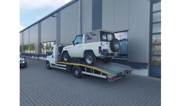 Car towing service in Pruszków, 05-800. Efficient service for drivers near roads S2, S7, S8, E30, E77.