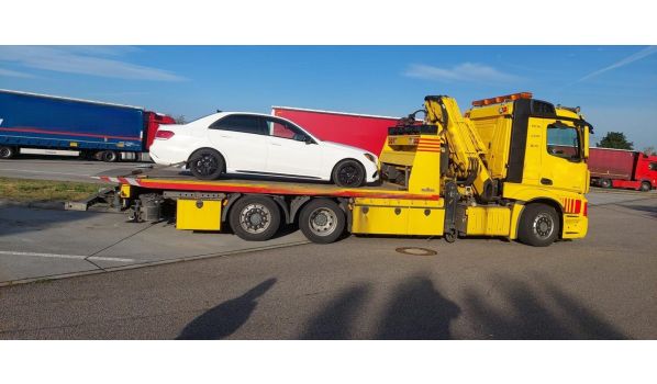 Car towing service in Kamień, 22-120. Efficient service for drivers near roads S12 and E372.
