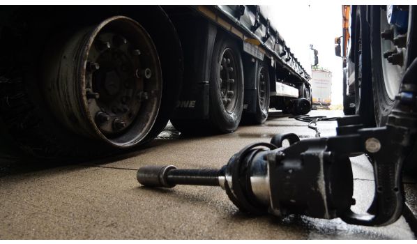 45-060 Brzeg, mobile tire service for a trailer with size 425/65 R22.5 