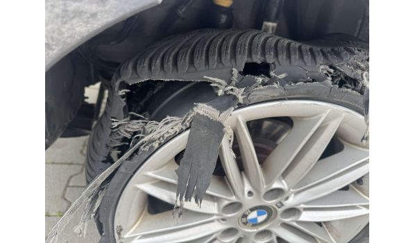 05-805 Raszyn, mobiler Reifendienst für ein Fahrzeug mit geplatztem Reifen 