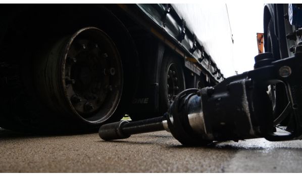 16-430 Szypliszki, mobile tire service for a trailer with size 425/65 R22.5 