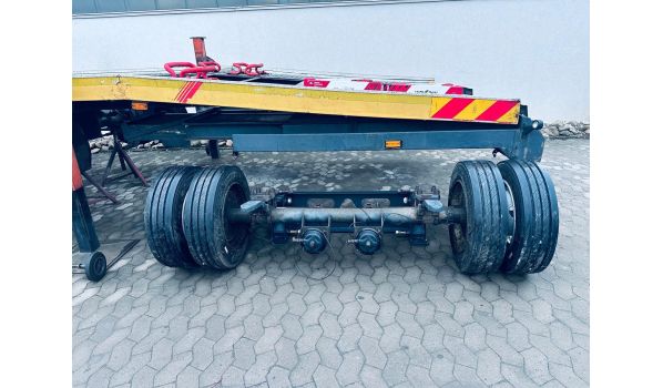 22-130 Dorohusk, mobiler Reifendienst für einen Sattelauflieger mit der Größe 385/55 R22.5