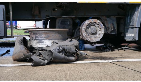 91315 Höchstadt, schimb roată după supraîncălzire 