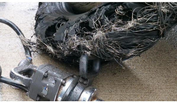 16515 Oranienburg, serviciu mobil anvelope pentru o semiremorcă cu explozie 385/55 R22 lângă B273 