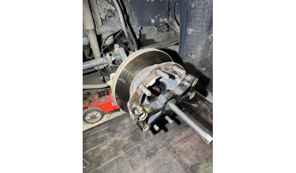 31515 Wunstorf, mobiler Reifendienst nach einer Lkw Panne mit Bergung