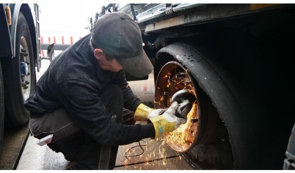 44866 Wattenscheid, intervenție mobilă cu schimb jantă 