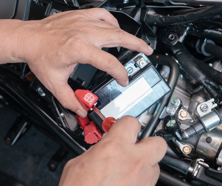 Înlocuirea bateriei la camion în Germania — intervenție la parcarea 24/7