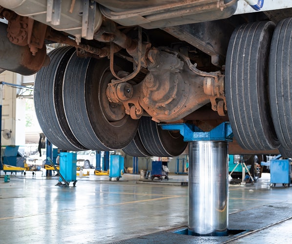 Repararea și înlocuirea butucului remorcii (semiremorcii) în Germania