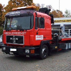 Autohaus Freundl (Thalmassing)